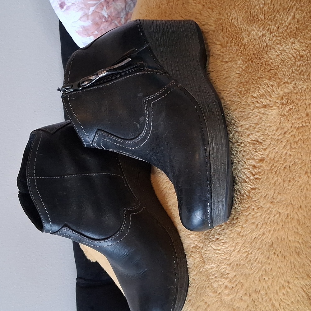 Dansko Black Leather Wedge Boots
